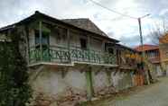 Lainnya 2 Stunning House in Mirandela Ideal for 10 People