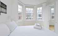 อื่นๆ 5 Delightful Apartment in the Heart of Westminster by Underthedoormat