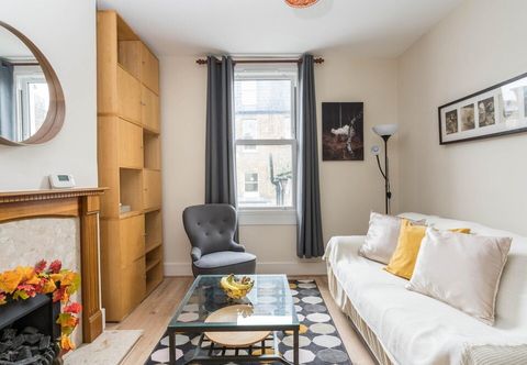 Others Spectacular 2BD Flat in Shepherds Bush