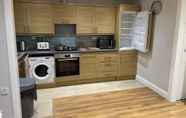 Lainnya 6 Immaculate 2-bed Apartment in London