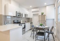 Others 3 Beautiful and NEW 4bedr in Mile-end Free Parking