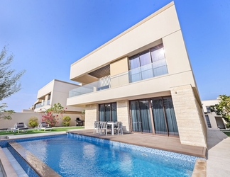 Lain-lain 2 WelHome - Luxe Villa With Private Pool Near The Beach