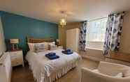 Others 7 Llys Aeron Guest House