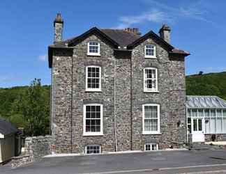 Others 2 Llys Aeron Guest House