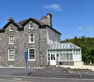 Others 4 Llys Aeron Guest House