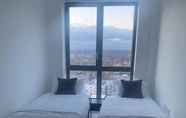 Others 2 Beautiful 2 Bed Penthouse With Balcony Views LDN