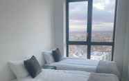 Others 4 Beautiful 2 Bed Penthouse With Balcony Views LDN