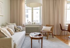 Others 4 Stylish 1br with balcony & private sauna