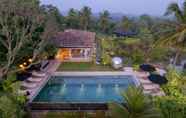 Lainnya 7 Cool and Contemporary Hilltop Villa With Ocean Views