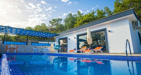 Khác 2 Vibrant Villa With Pool Backyard Jacuzzi in Kas