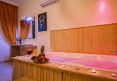 Khác 6 Vibrant Villa With Pool Backyard Jacuzzi in Kas