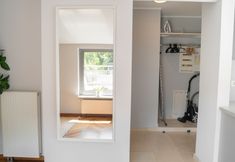 Others 7 Exquisite 3BR Penthouse w Balc TV & Prkg