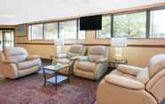 Others 5 Days Inn & Suites by Wyndham Madison Heights MI