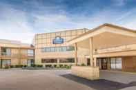 Lainnya Days Inn & Suites by Wyndham Madison Heights MI