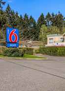 Imej utama Motel 6 Surrey, BC