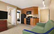 Others 4 Travelodge by Wyndham Oshawa Whitby