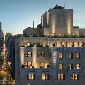 Primary image1萨里科林西亚飯店,皇后区飯店