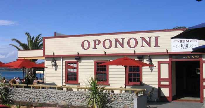 Lain-lain Opononi Resort