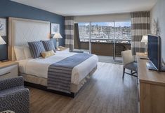 기타 3 Bay Club Hotel & Marina