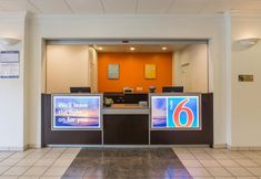 Others 2 Motel 6 Cutler Bay, FL