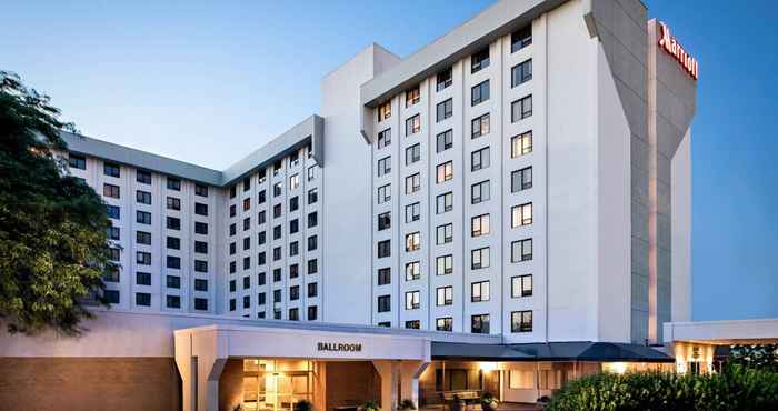 Lainnya New York LaGuardia Airport Marriott