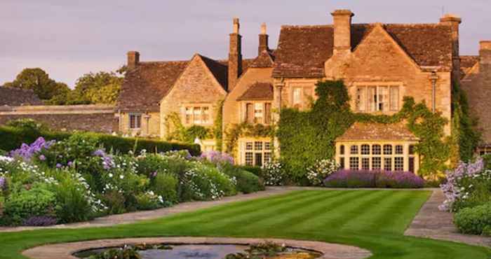 Lainnya Whatley Manor