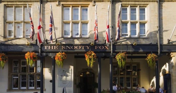 Others The Snooty Fox