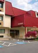 Imej utama Red Roof Inn Cleveland Airport-Middleburg Heights