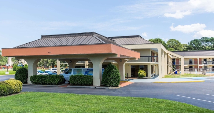 Khác Days Inn by Wyndham Norfolk Airport