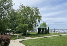 기타 7 Clarion Hotel Conference Center on Lake Erie