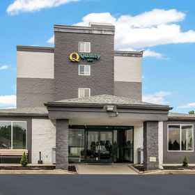 Primary image1Quality Inn,Chambers Residence Hall飯店