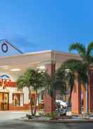 Imej utama Howard Johnson by Wyndham Ft. Myers FL