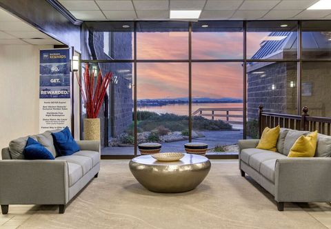 其他 Best Western Plus Lake Front Hotel