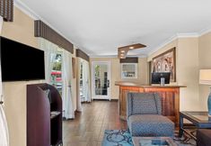 Others 6 Best Western University Lodge