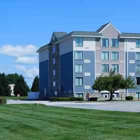 Primary image1Comfort Inn & Suites Glen Mills - West Chester,白兰地溪州立公园飯店