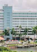 Imej utama Hilton Palm Beach Airport