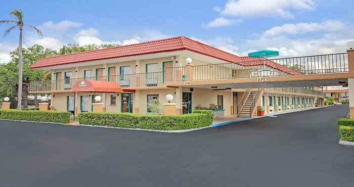 อื่นๆ Days Inn by Wyndham Clearwater/Gulf to Bay