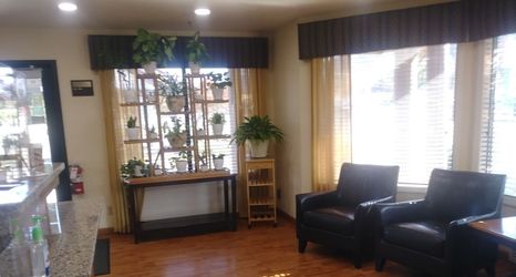 其他 2 Oakridge Inn & Suites