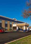 Imej utama BEST WESTERN Huntington Mall Inn