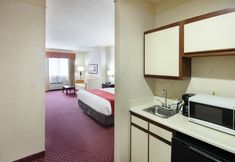 Others 7 Comfort Suites Parkersburg South