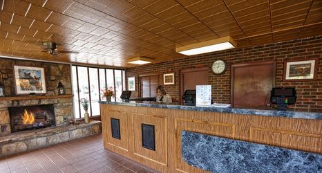 Khác 2 Wild Bear Inn