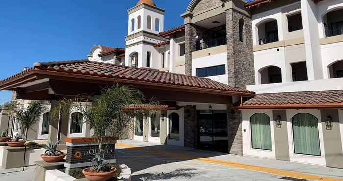 Others La Quinta Inn & Suites by Wyndham Santa Cruz