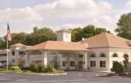 อื่นๆ 5 Days Inn & Suites by Wyndham Cherry Hill - Philadelphia