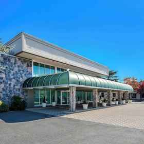 Primary image1SureStay Plus Hotel by Best Western Brandywine Valley,白兰地酒购物中心飯店