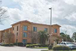 La Quinta Inn by Wyndham New Orleans Veterans / Metairie, ₱ 6,410.62