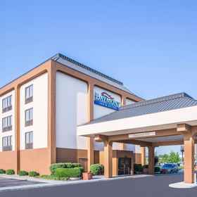 Primary image 1 Baymont by Wyndham Cincinnati, Pioneer Park Hotels