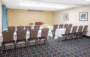 Lainnya 5 Ramada by Wyndham Springfield North