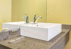 其他 2 Days Inn by Wyndham St. Petersburg Central