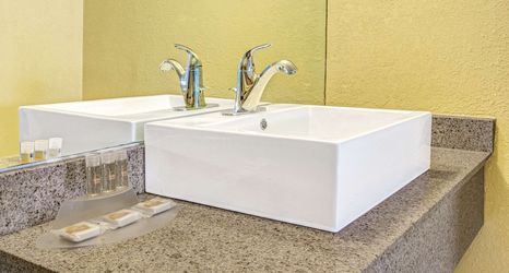 Lain-lain 2 Days Inn by Wyndham St. Petersburg Central