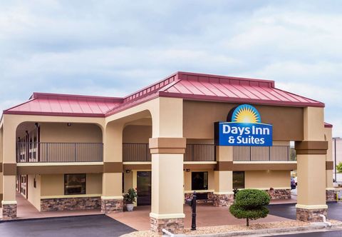 Others Days Inn & Suites by Wyndham Warner Robins Near Robins AFB